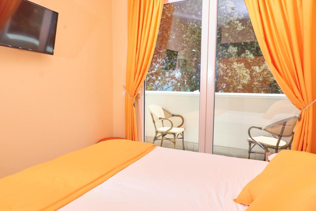 Hotel Capo Circeo Centro Benessere & Padel Сан-Феліче-Чирчео Екстер'єр фото